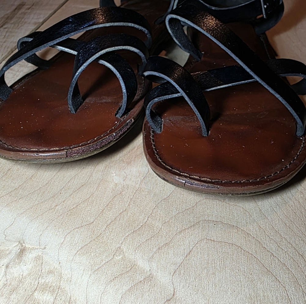 American Eagle Outfitters Black Strappy Gladiator Sandals - Picture 5 of 7